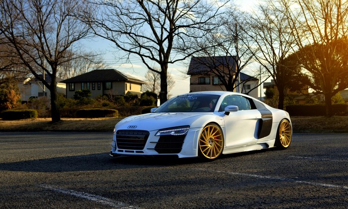 White Audi R8 parked on asphalt