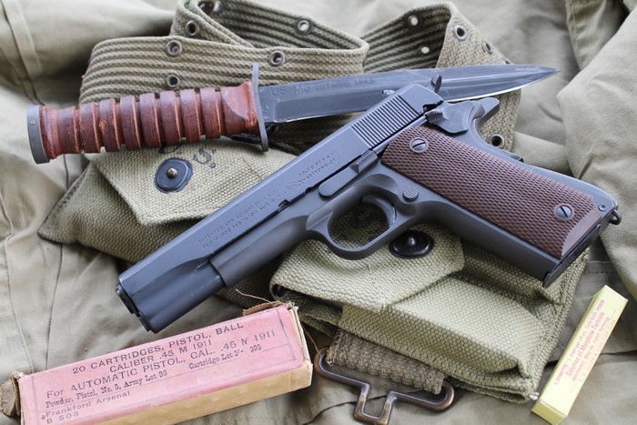 M1911 Pistol and Knife with Ammunition Box