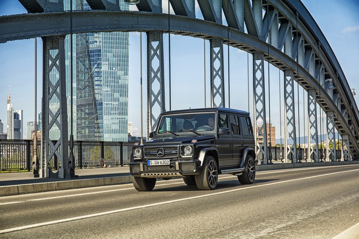 4K 2015 Mercedes-Benz AMG G 63 W463 on Bridge