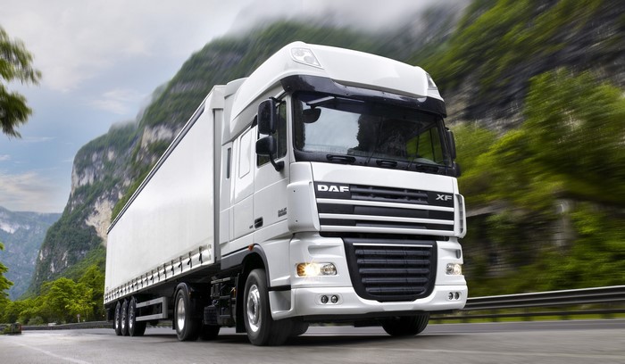 White DAF XF105-460 Truck in Motion