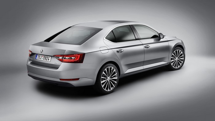 Silver Skoda Superb 2015 Back View