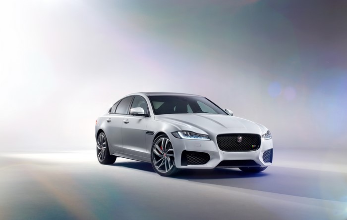 White 2015 Jaguar XF S AWD