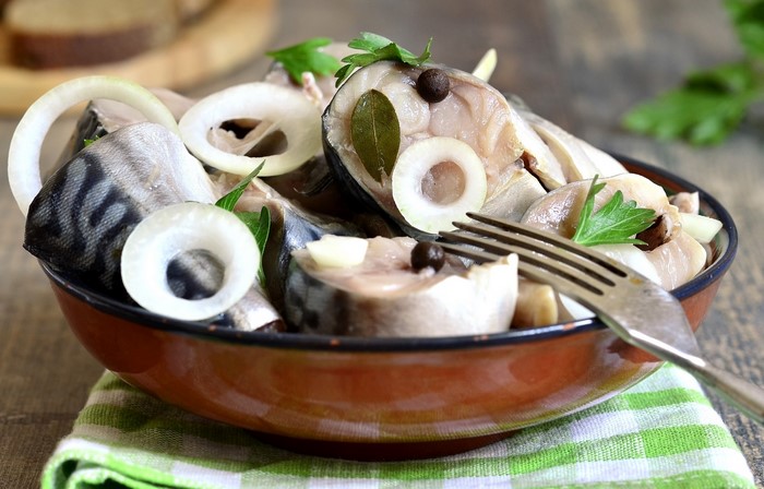 Marinated Mackerel with Onions and Spices