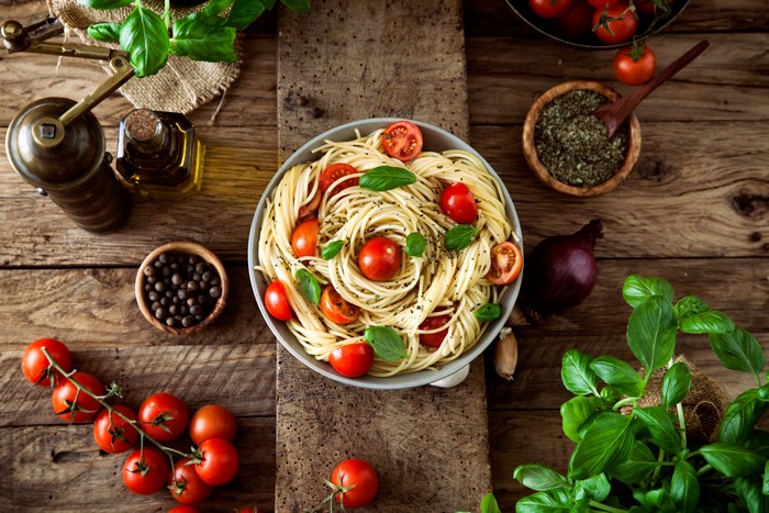 Spaghetti with Tomatoes and Basil
