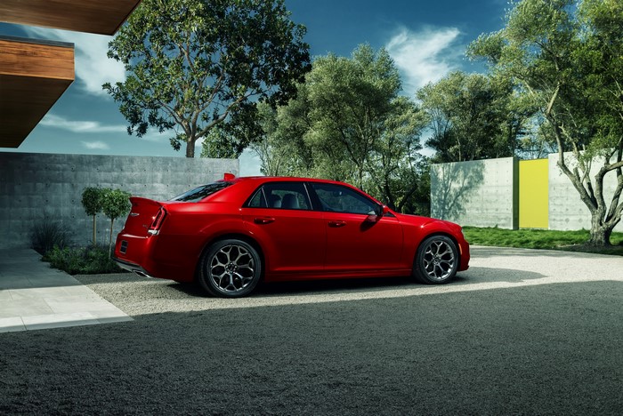 4K 2015 Chrysler 300 S Sedan