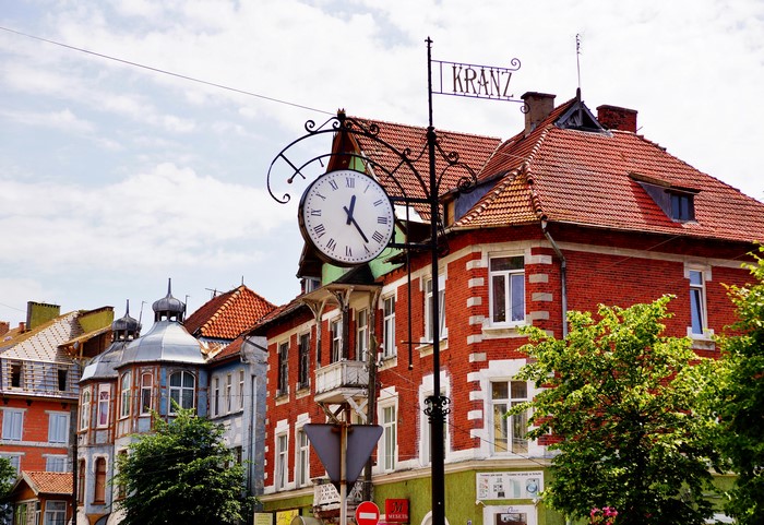 Clock and buildings in Zelenogradsk, Russia