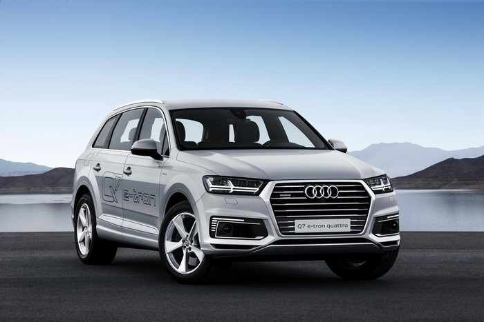 Audi Q7 e-tron quattro SUV