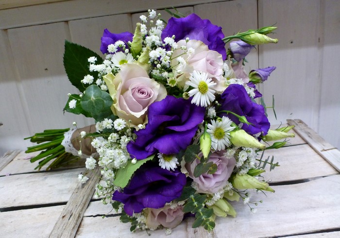 Bouquet of Roses and Eustoma Flowers