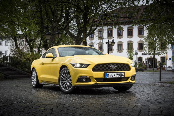 Yellow 2015 Mustang GT EU-spec Ford