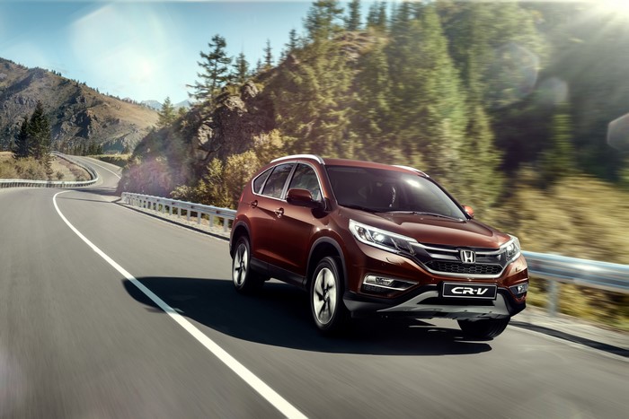 2015 Honda CR-V CIS-spec RM on a mountain road