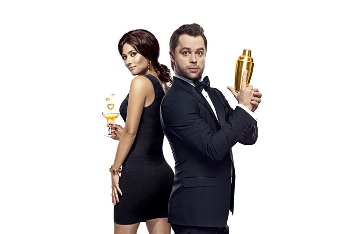 Vitaly Gogunsky and Yulia Parshuta with drinks