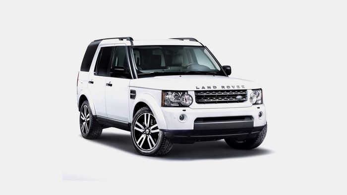 White Land Rover Discovery 4