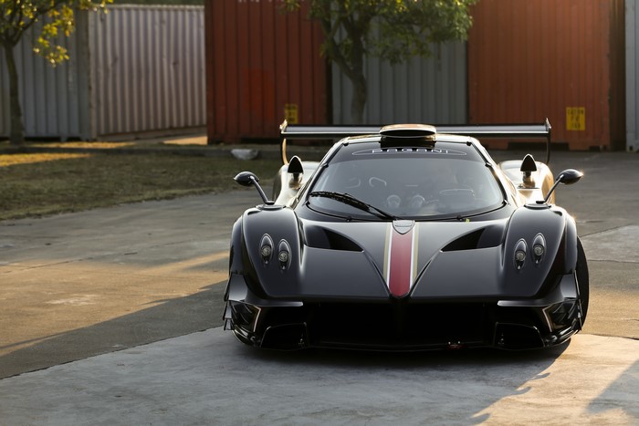Black Pagani Zonda R car