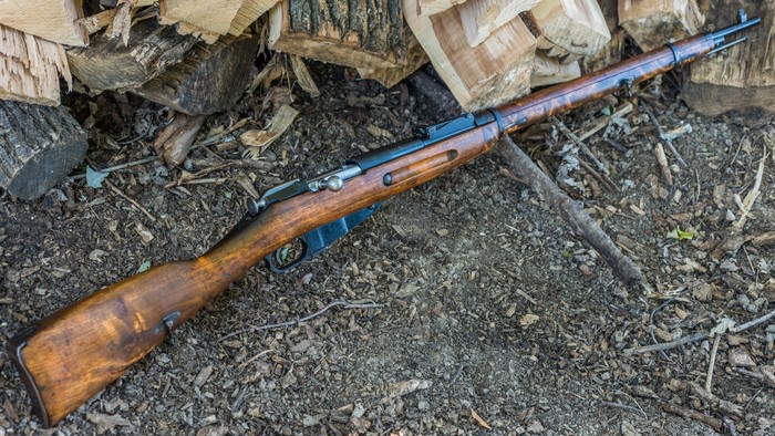 Mosin-Nagant M91/30 rifle on the ground