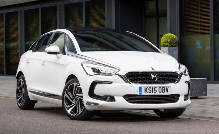 2015 DS 5 Hybrid 4x4 UK-spec in white
