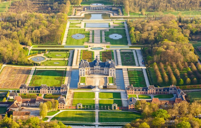 Vaux-le-Vicomte Palace and Gardens, Melun, France
