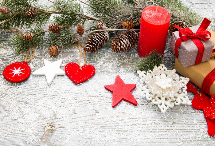 Christmas Decorations with Pine Cones and Candle