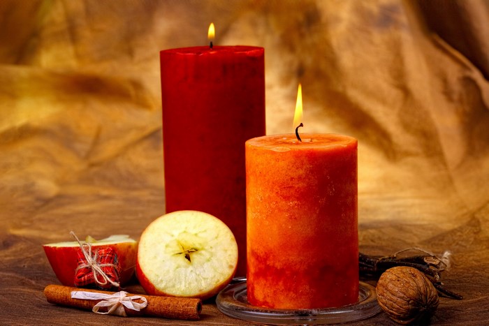 Candles with Apples, Nuts, and Cinnamon