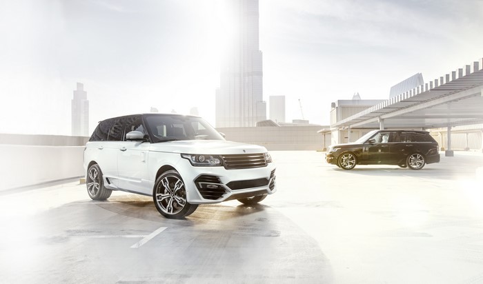 4K White Land Rover 600 Supercharged Ares Design