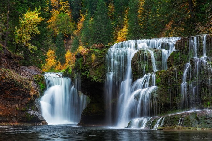 Lower Lewis River Falls, Washington, USA
