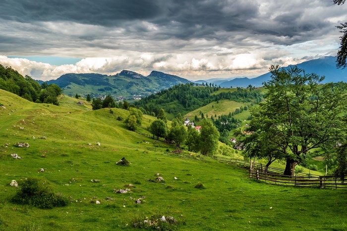 4K Scenery of Brasov, Romania with Mountains and Fields