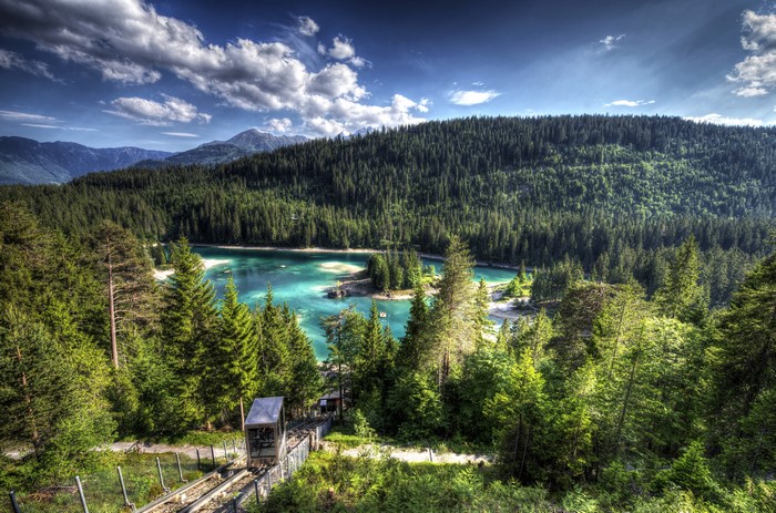 4K Lake Cauma Caribbean Switzerland Mountains Forests