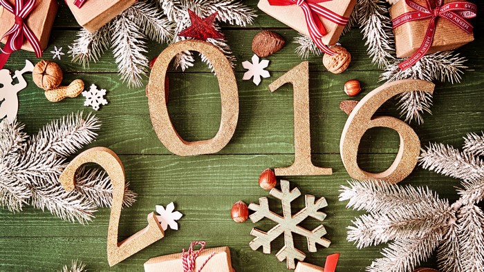 Christmas 2016 decorations with pine branches and gifts