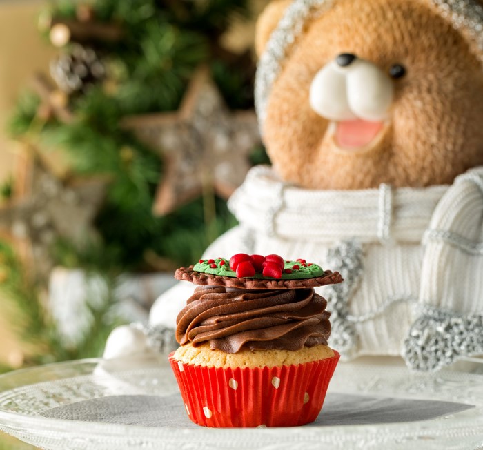 Christmas cupcake with teddy bear and tree