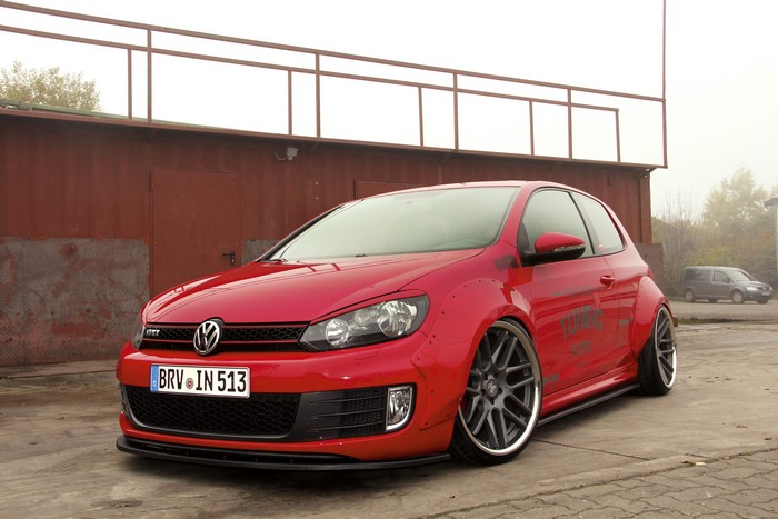 Red Volkswagen Golf VI GTI by Ingo Noak Tuning