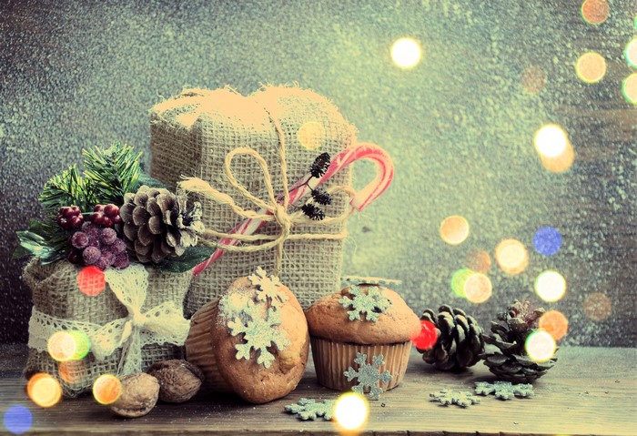 Christmas Gifts with Muffins and Pine Cones
