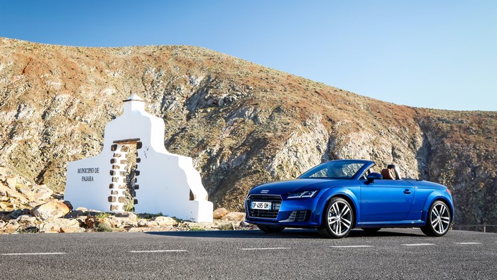 Blue Audi TT Cabriolet in front of Municipio de Pajara