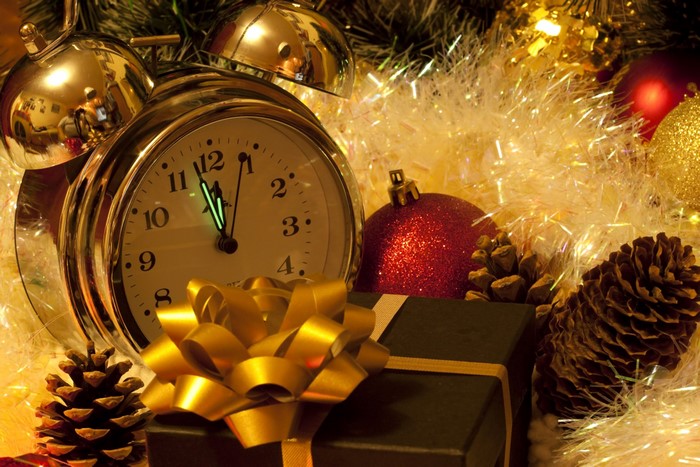 Christmas Alarm Clock with Gifts and Pine Cones