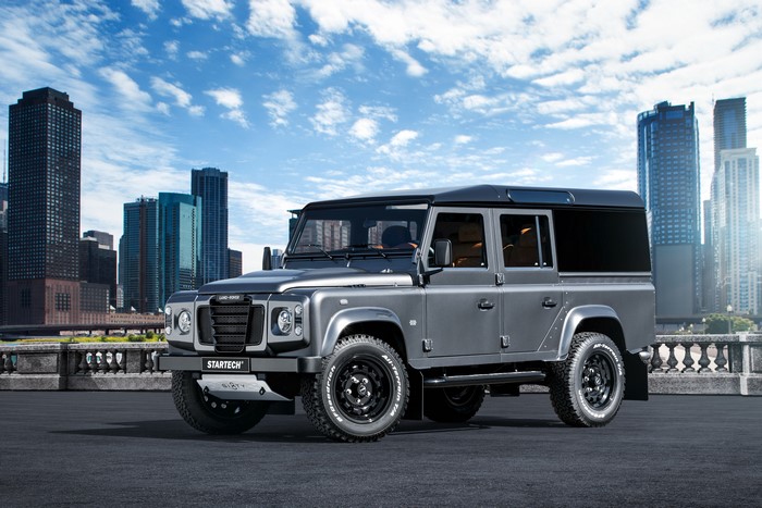 4K 2015 Startech Defender 110 Land Rover