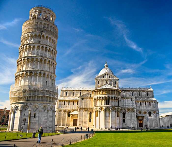 Leaning Tower of Pisa and Cathedral in Piazza dei Miracoli, Italy