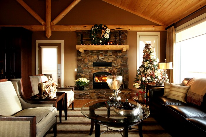 Living room with fireplace and Christmas tree
