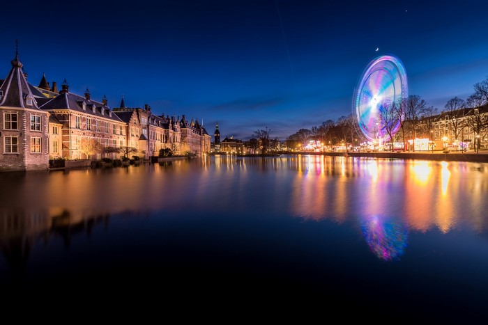 Binnenhof and Ferris wheel at night in The Hague
