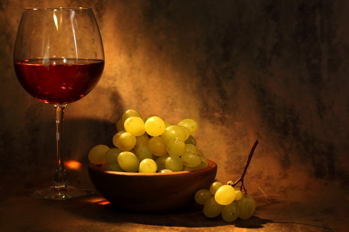 4K Wine and Grapes Still Life
