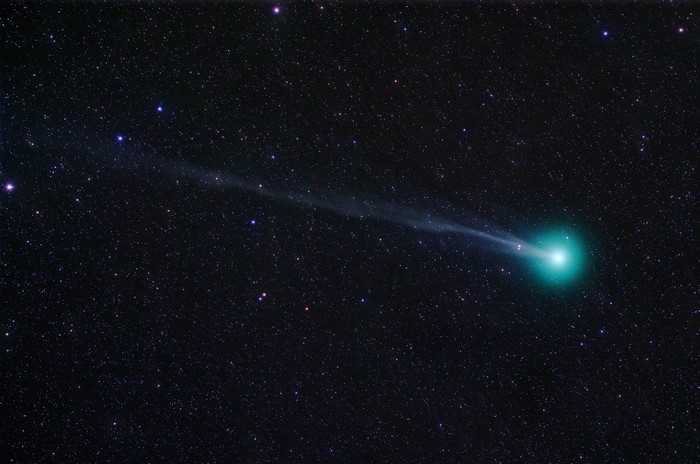 Comet C/2014 Q2 Lovejoy in front of stars