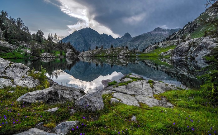 Lake and mountains in Mercantour National Park, France
