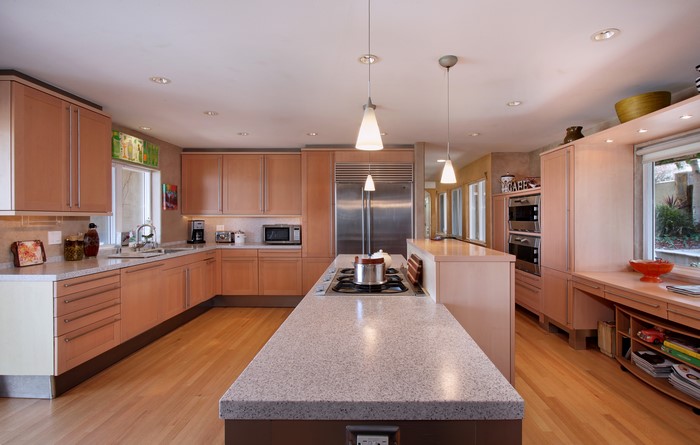 Modern Kitchen with Island and Appliances