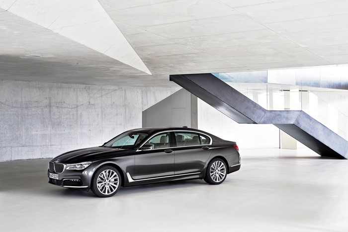 4K 2015 BMW 750Li xDrive G12