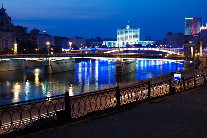 Moscow White House and bridges over the river at night