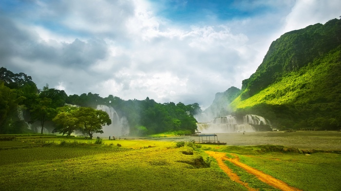 Ban Gioc Waterfall in Vietnam