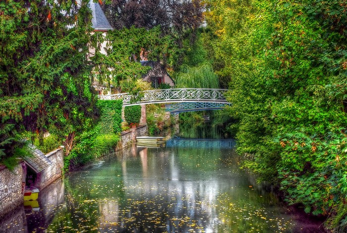Bridge over a canal in Chartres, France