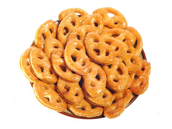 Glazed pretzel cookies on a plate
