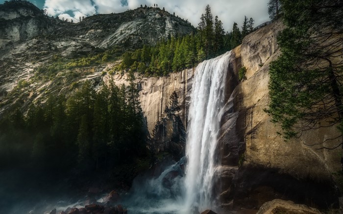 Vernal Falls waterfall in Yosemite National Park, USA