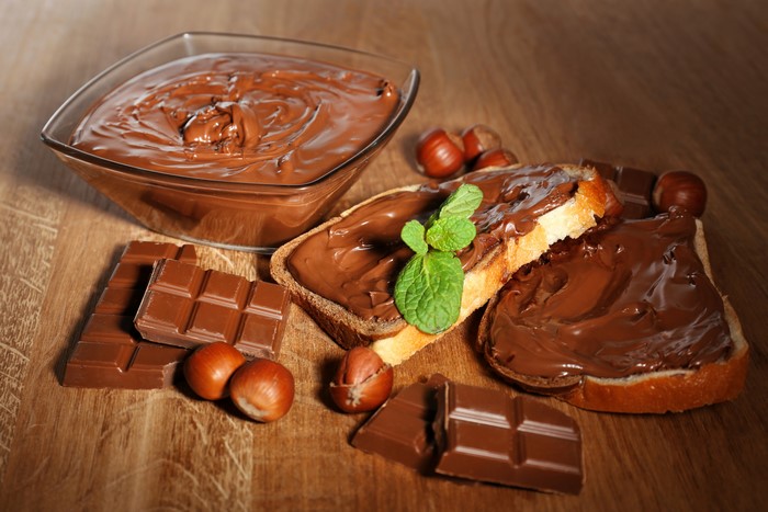 Chocolate spread with hazelnuts and chocolate bars