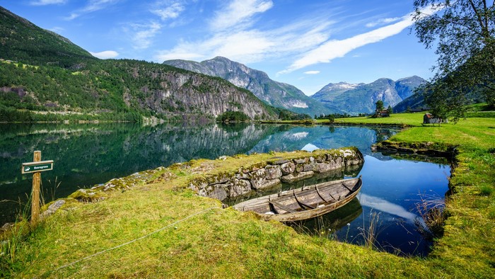 Svoragrova, Stryn, Sogn og Fjordane, Norway with lake and mountains