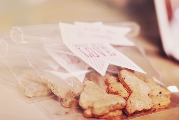 Cookies in Bags with "Love" Tags