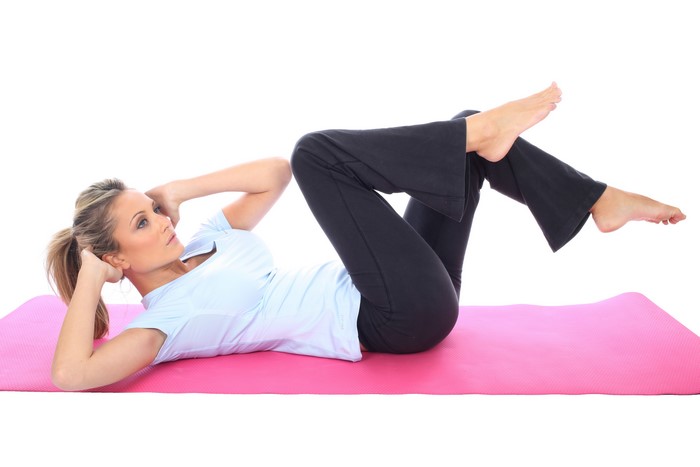Woman Doing Bicycle Crunch Fitness Exercise 4K
